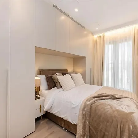 Apartmet דירה *